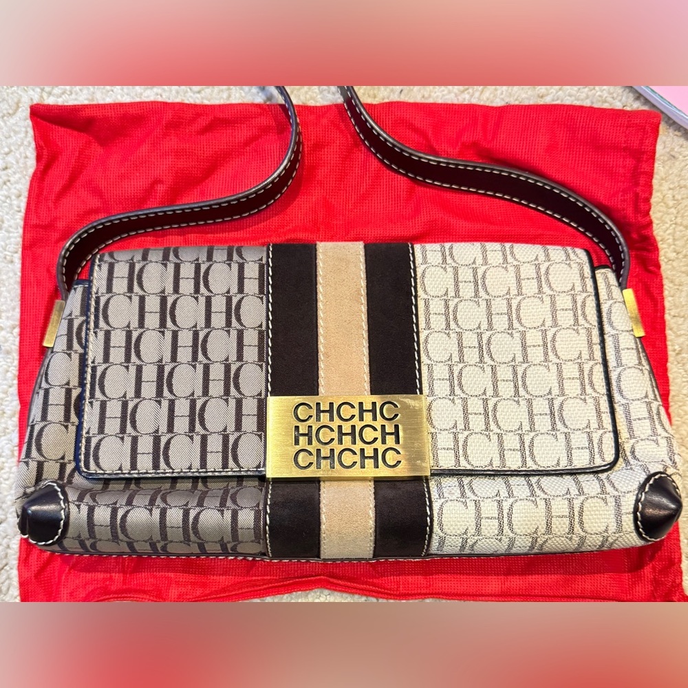 CH Carolina Herrera Luxury brand monogram shoulder bag. Brown/cream.